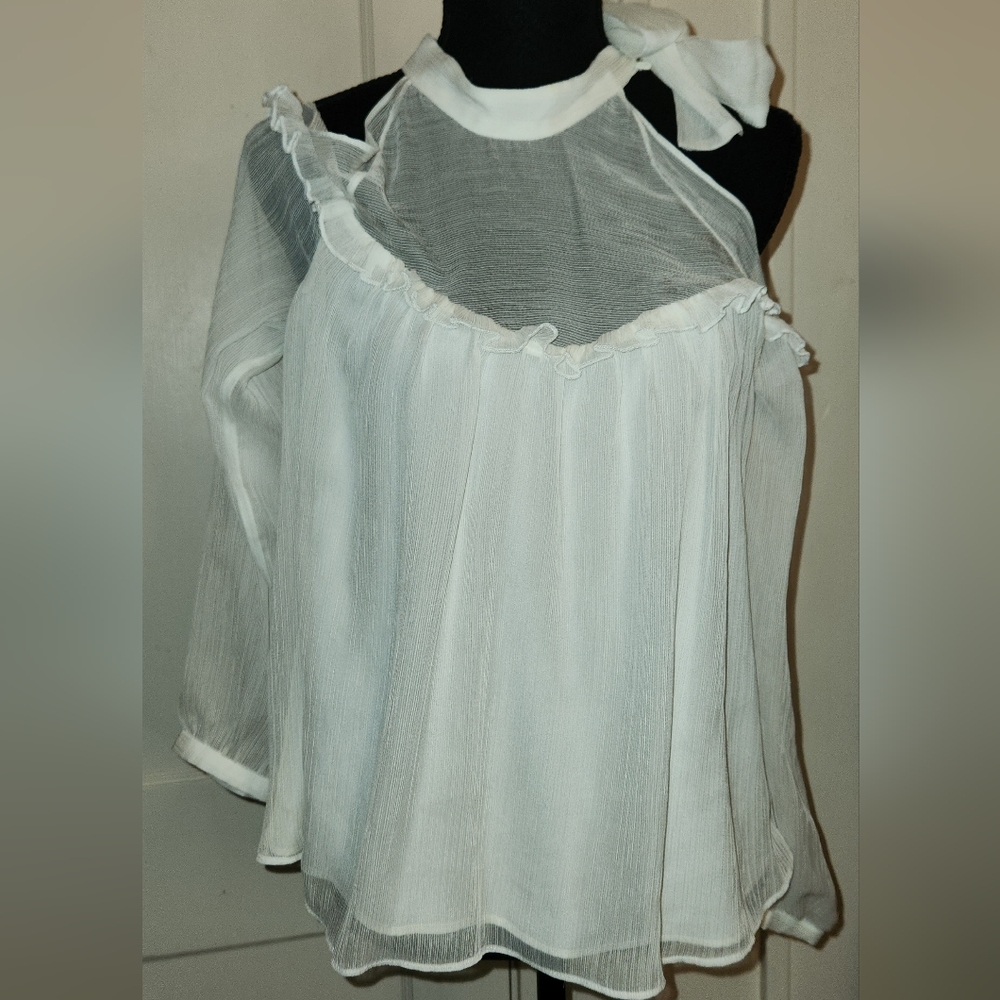 Zara size xs cream